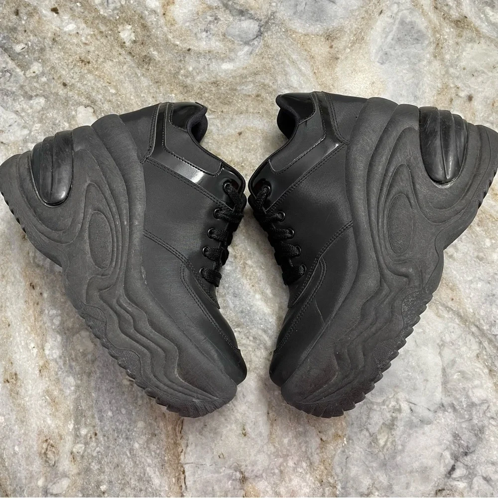 Vintage Y2K platform sneakers black platform boots cosplay 90s Steve Madden
